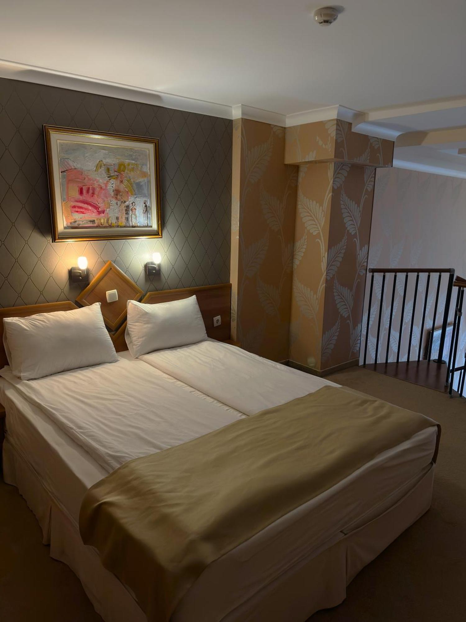 Hotel Elit Pernik 외부 사진